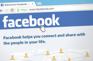 how are companies using social media